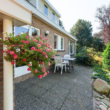 Cozy Vacation Home With A Private Garden Mantinge エクステリア 写真