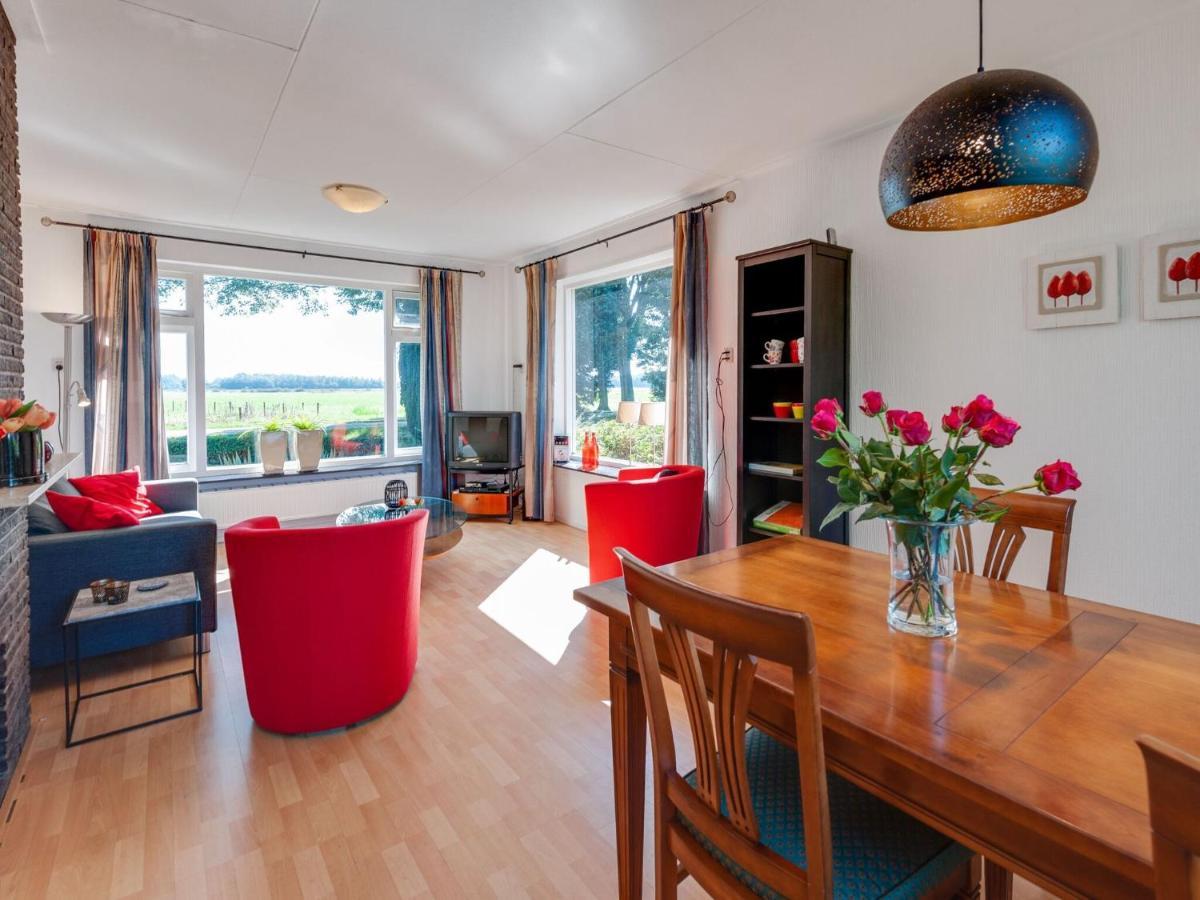 Cozy Vacation Home With A Private Garden Mantinge エクステリア 写真