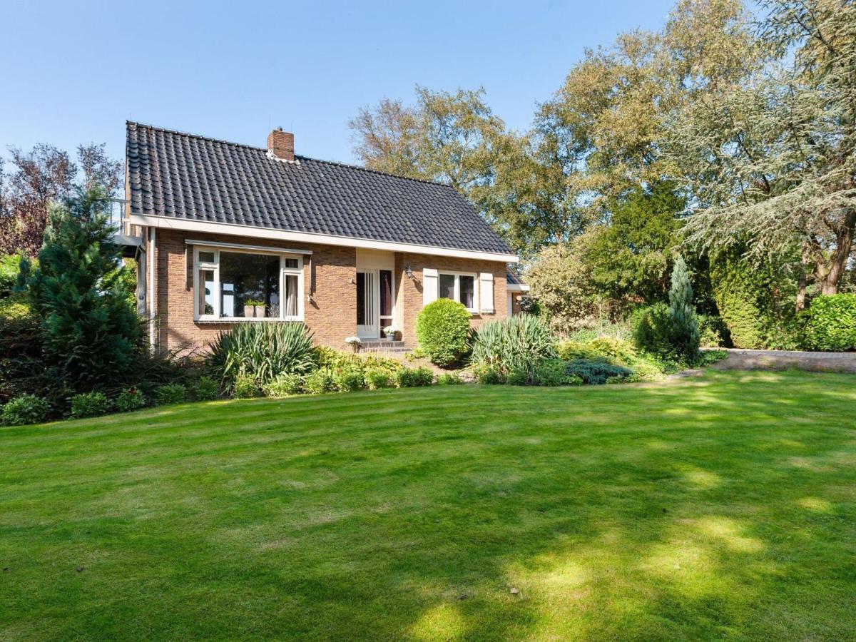 Cozy Vacation Home With A Private Garden Mantinge エクステリア 写真