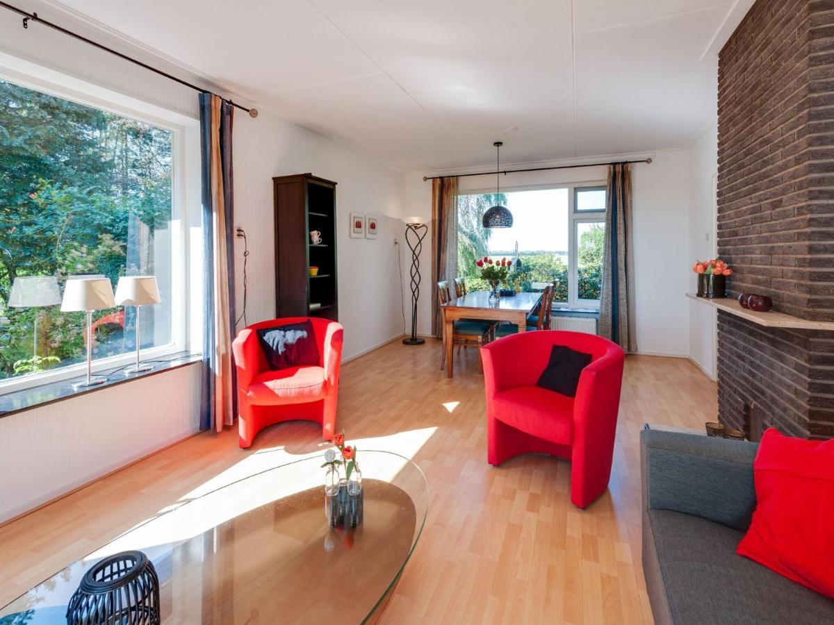 Cozy Vacation Home With A Private Garden Mantinge エクステリア 写真
