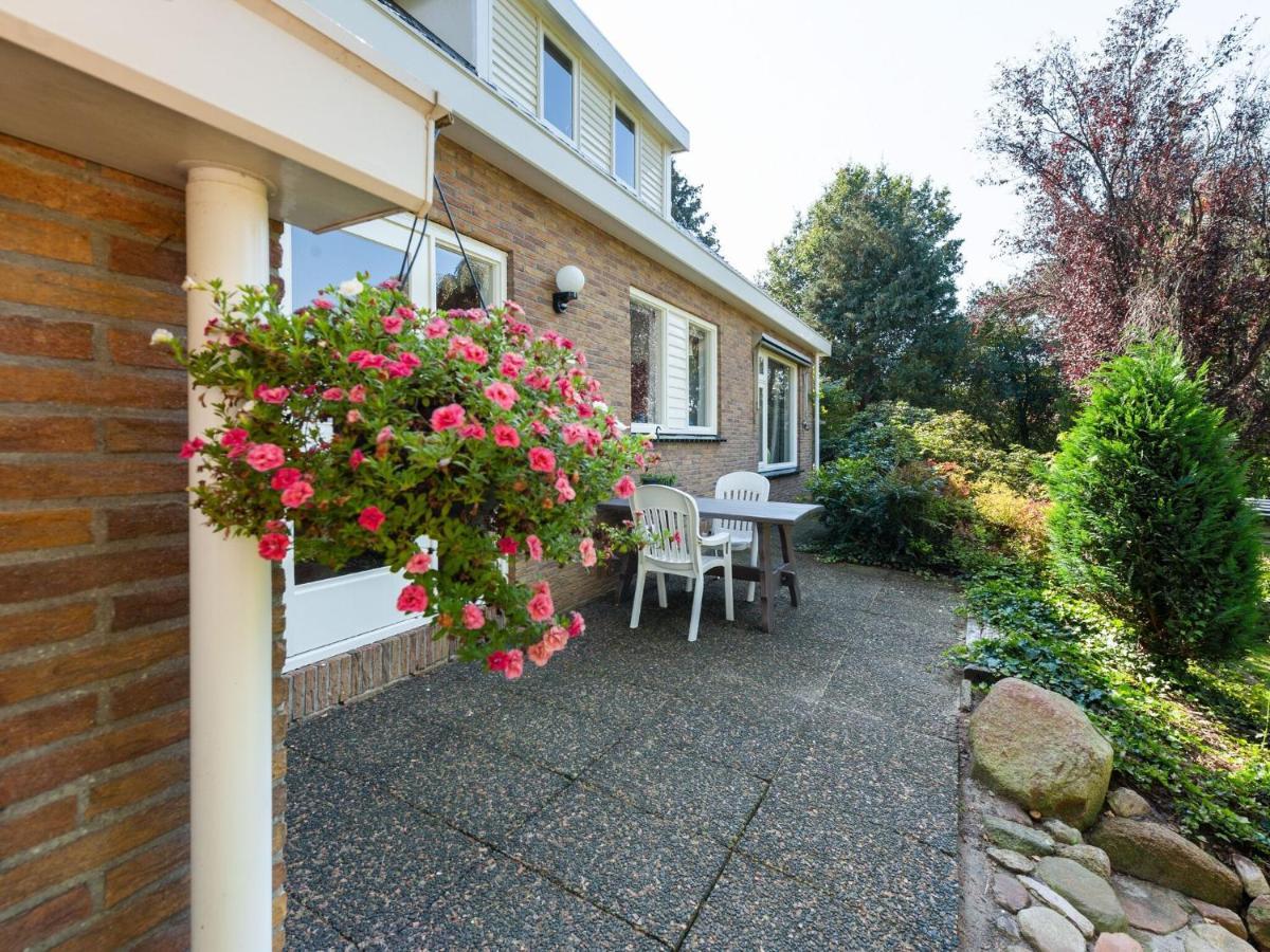 Cozy Vacation Home With A Private Garden Mantinge エクステリア 写真